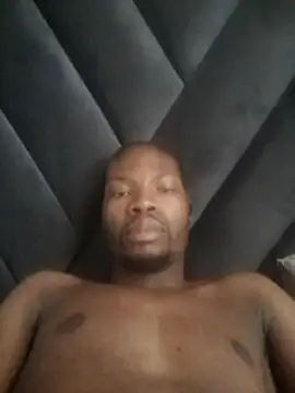 Snapshot of Malibongwe17 chatting on December 5, 8:02 am Malibongwe17 online show from December 5, 8:02 am