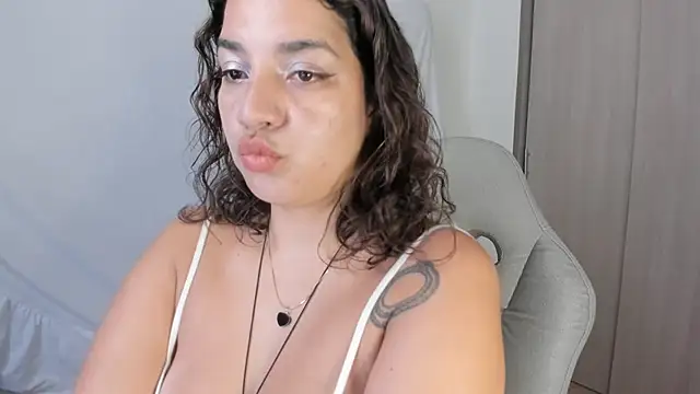 carmesix online show from May 13, 2:46 pm