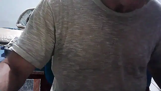 Snapshot of eduar570 chatting on October 22, 12:43 am eduar570 online show from October 22, 12:43 am