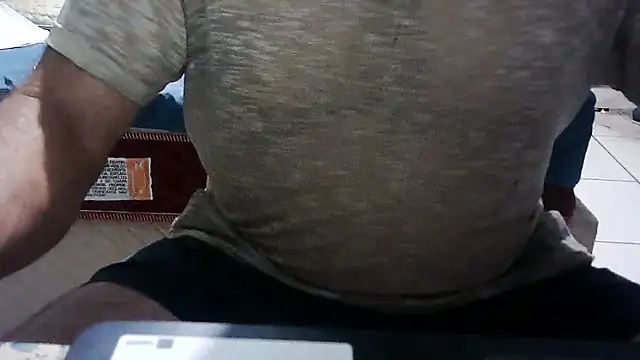 Snapshot of eduar570 chatting on November 3, 4:28 am eduar570 online show from November 3, 4:28 am