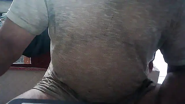 Snapshot of eduar570 chatting on November 1, 8:52 am eduar570 online show from November 1, 8:52 am