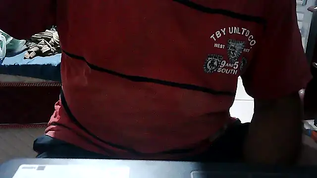 Snapshot of eduar570 chatting on December 19, 1:42 am eduar570 online show from December 19, 1:42 am