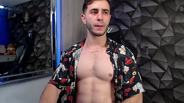 Snapshot of Latino_stud4u chatting on September 17, 10:23 pm Latino stud4u online show from September 17, 10:23 pm