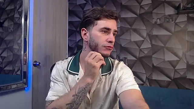 Latino stud4u online show from November 21, 12:42 am