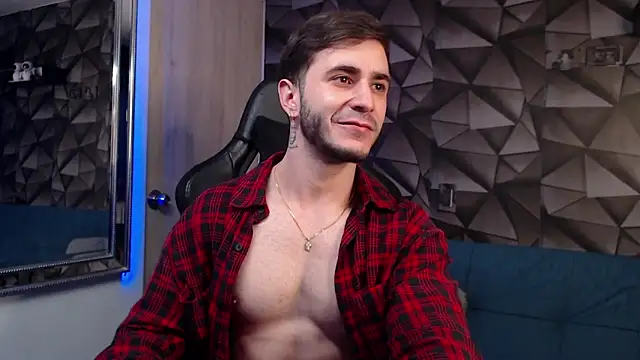 Latino stud4u online show from November 25, 3:29 am