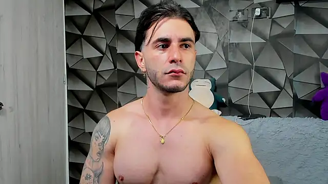 Latino stud4u online show from January 16, 10:03 pm