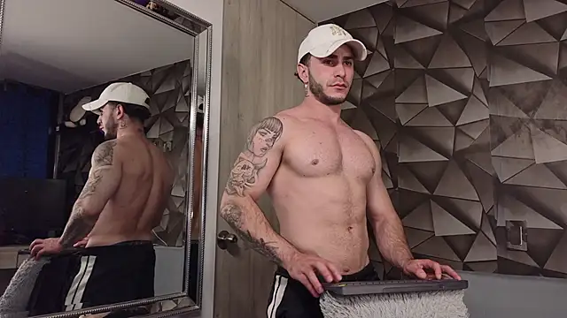 Latino stud4u online show from March 25, 4:34 am