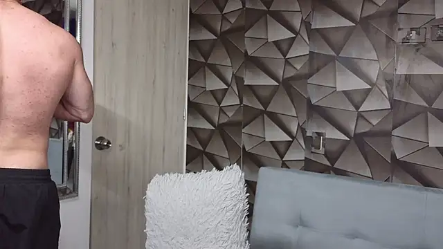 Latino stud4u online show from April 7, 1:18 am