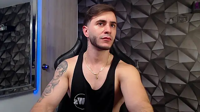 Latino stud4u online show from November 6, 11:09 pm