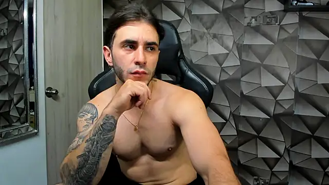 Latino stud4u online show from December 20, 12:57 am