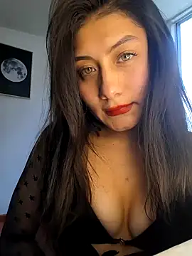 Snapshot of _Danna chatting on December 1, 8:03 pm  Danna online show from December 1, 8:03 pm