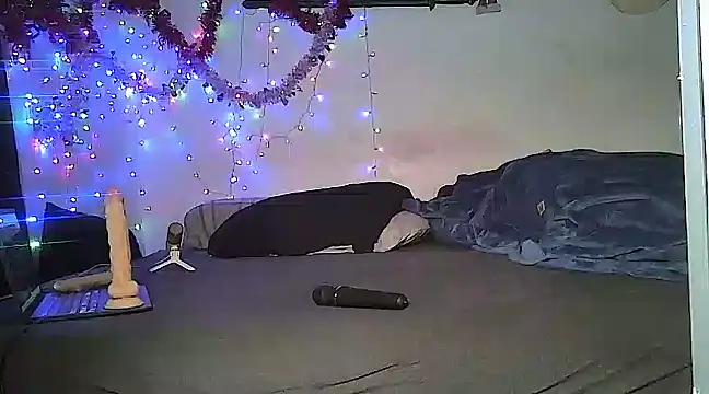 Snapshot of princess_peach_18 chatting on February 8, 2:47 am princess peach 18 online show from February 8, 2:47 am