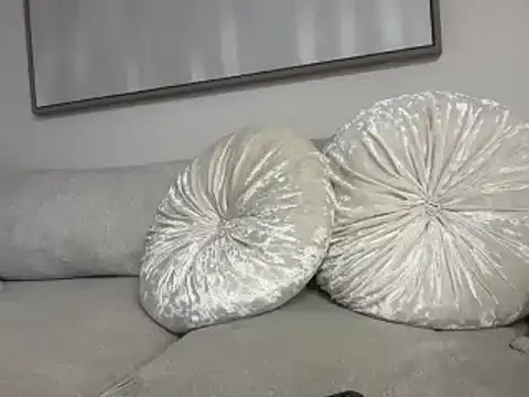 Snapshot of tbaexoxox chatting on February 16, 1:59 am tbaexoxox online show from February 16, 1:59 am