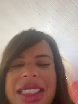 pimenta gaby online show from July 4, 4:00 pm