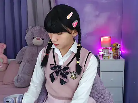 Snapshot of urlovelyfreya chatting on October 10, 5:03 pm urlovelyfreya online show from October 10, 5:03 pm