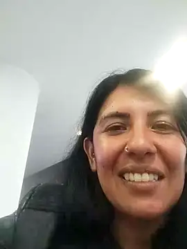 Snapshot of aisha_latina chatting on March 10, 9:18 pm aisha latina online show from March 10, 9:18 pm