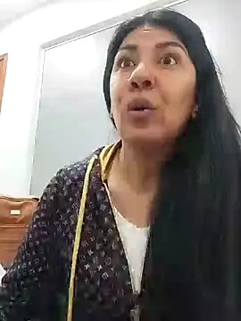 Snapshot of aisha_latina chatting on February 12, 2:54 pm aisha latina online show from February 12, 2:54 pm