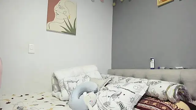 Snapshot of aisha_latina chatting on February 3, 11:36 pm aisha latina online show from February 3, 11:36 pm