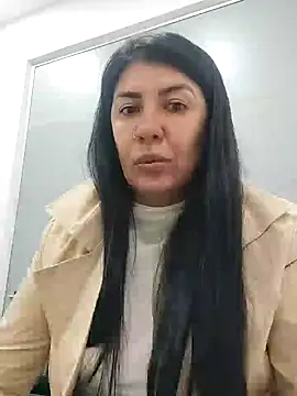 Snapshot of aisha_latina chatting on February 10, 2:05 pm aisha latina online show from February 10, 2:05 pm