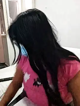 aisha latina online show from February 10, 3:22 pm