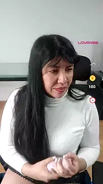 Snapshot of aisha_latina chatting on July 1, 2:39 pm aisha latina online show from July 1, 2:39 pm