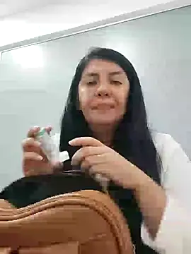 Snapshot of aisha_latina chatting on February 25, 7:16 pm aisha latina online show from February 25, 7:16 pm
