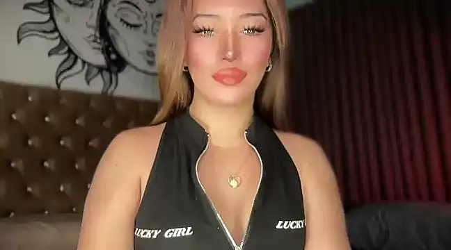 Snapshot of Jasmine_Elcock chatting on January 21, 10:19 pm Jasmine Elcock online show from January 21, 10:19 pm