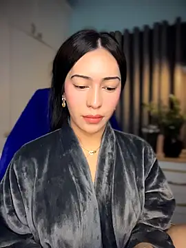 Jasmine Elcock online show from April 22, 2:02 pm