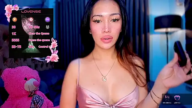 Jasmine Elcock online show from February 9, 4:38 pm