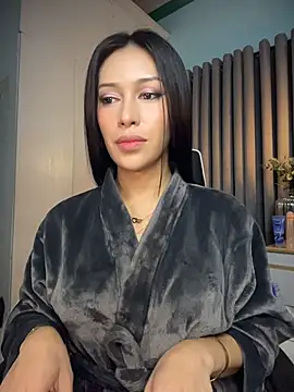 Snapshot of Jasmine_Elcock chatting on July 2, 9:32 pm Jasmine Elcock online show from July 2, 9:32 pm