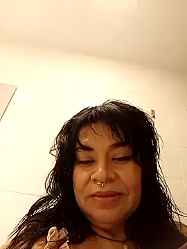 Snapshot of karlablue_ chatting on February 21, 2:39 am karlablue online show from February 21, 2:39 am