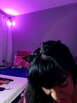 karlablue  online show from April 16, 12:22 am