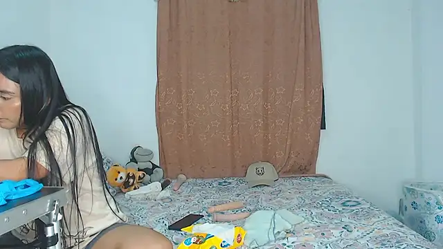 Snapshot of kathy_luisa chatting on May 29, 2:17 am kathy luisa online show from May 29, 2:17 am
