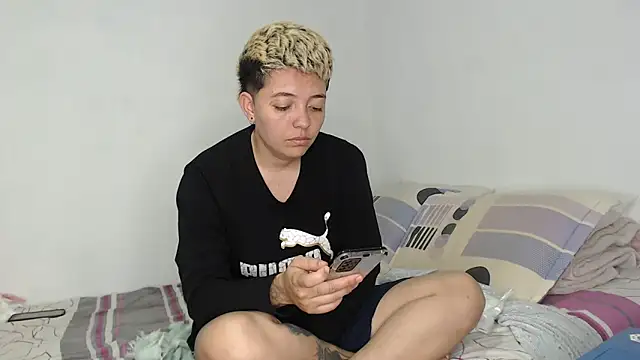 kathy luisa online show from March 26, 12:31 am