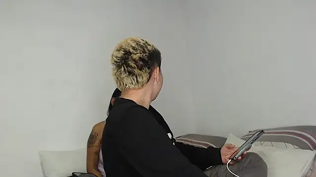 kathy luisa online show from March 25, 12:33 am