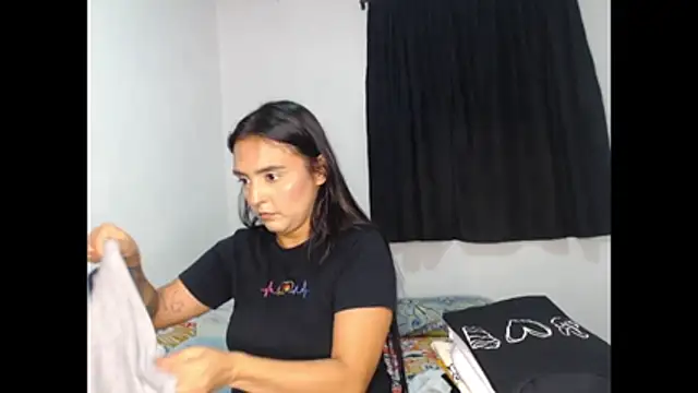 kathy luisa online show from April 13, 12:36 am