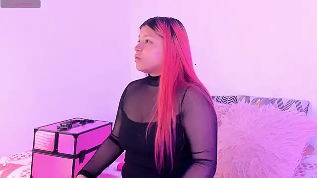 SophieRossi online show from September 30, 1:50 pm