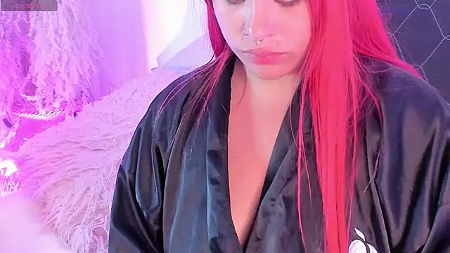 SophieRossi online show from December 18, 4:50 am