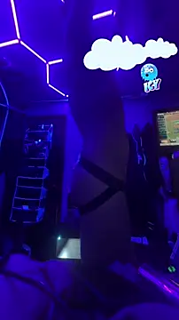 Cloudd Kingg Iceyyy online show from March 24, 4:29 pm