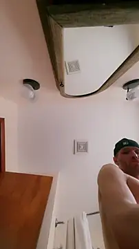 Cloudd Kingg Iceyyy online show from February 6, 4:47 pm