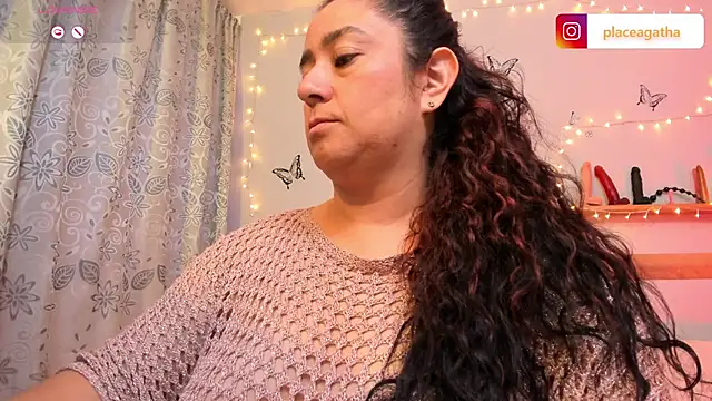 Snapshot of agathaxxx-69 chatting on March 14, 2:30 pm agathaxxx-69 online show from March 14, 2:30 pm