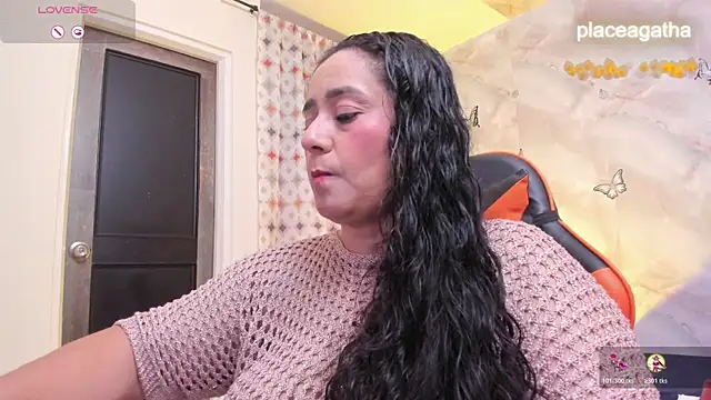 agathaxxx-69 online show from October 28, 7:57 pm