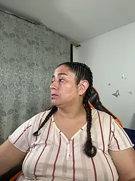 Snapshot of agathaxxx-69 chatting on June 21, 5:02 am agathaxxx-69 online show from June 21, 5:02 am