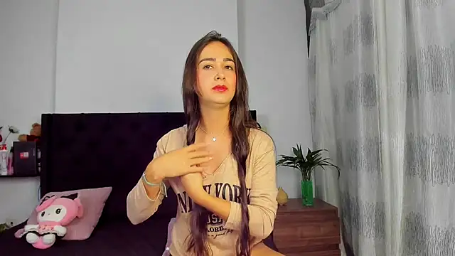 AndreaStivens online show from November 15, 9:24 am