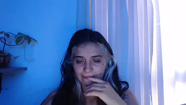 mariecam420 online show from March 18, 10:58 pm