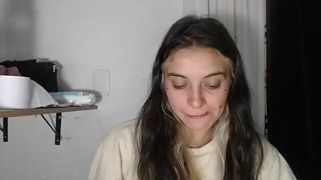 mariecam420 online show from February 17, 11:22 pm