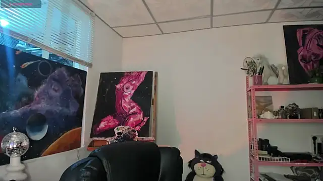 mariecam420 online show from April 3, 5:14 am