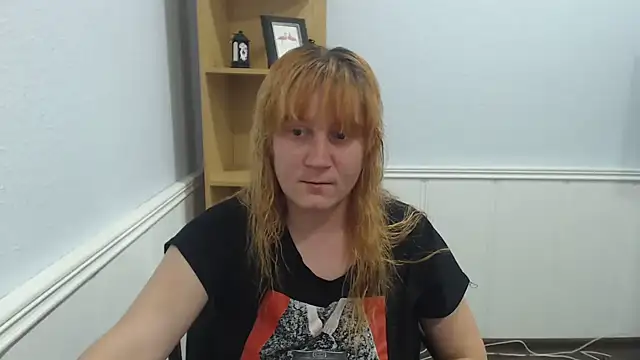 JosieJun  online show from July 9, 6:40 pm