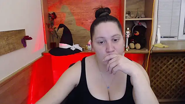 Snapshot of JosieJun_ chatting on October 30, 7:55 pm JosieJun online show from October 30, 7:55 pm