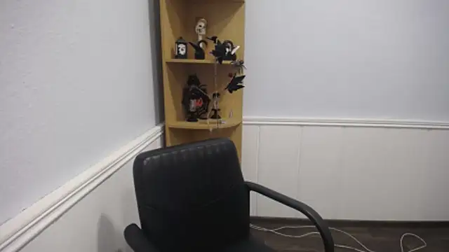 Snapshot of JosieJun_ chatting on December 15, 6:25 pm JosieJun online show from December 15, 6:25 pm